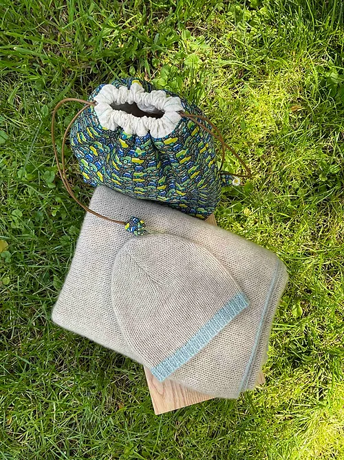 Maison Me Oh! : Coffret naissance bébé pur cachemire beige naturel / bleu céladon