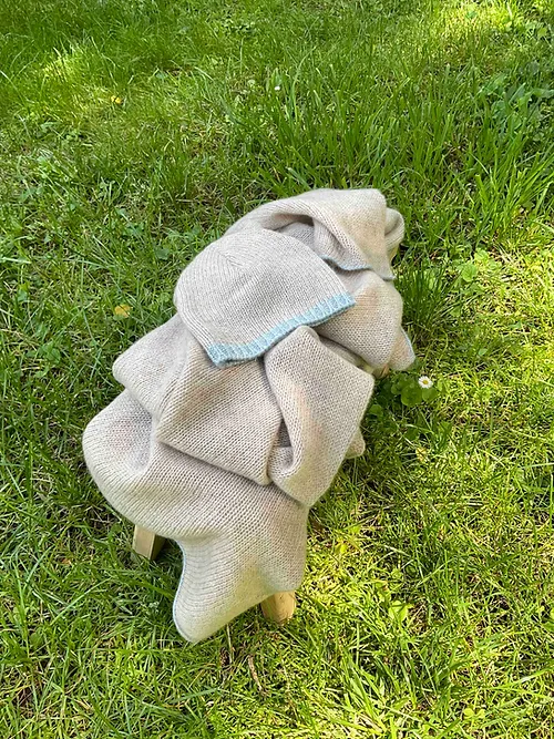 Couverture naissance bébé pur cachemire naturel / liseré céladon - Image 3