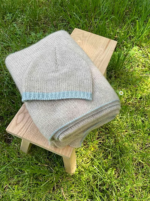 Coffret naissance bébé pur cachemire beige naturel / bleu céladon - Image 2