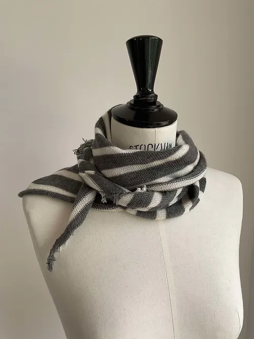 Foulard cachemire rayures marin gris souris / blanc poudré - Image 2