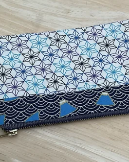 Pochette plate motifs étoiles et vagues & Fuji or / marine bleu blanc