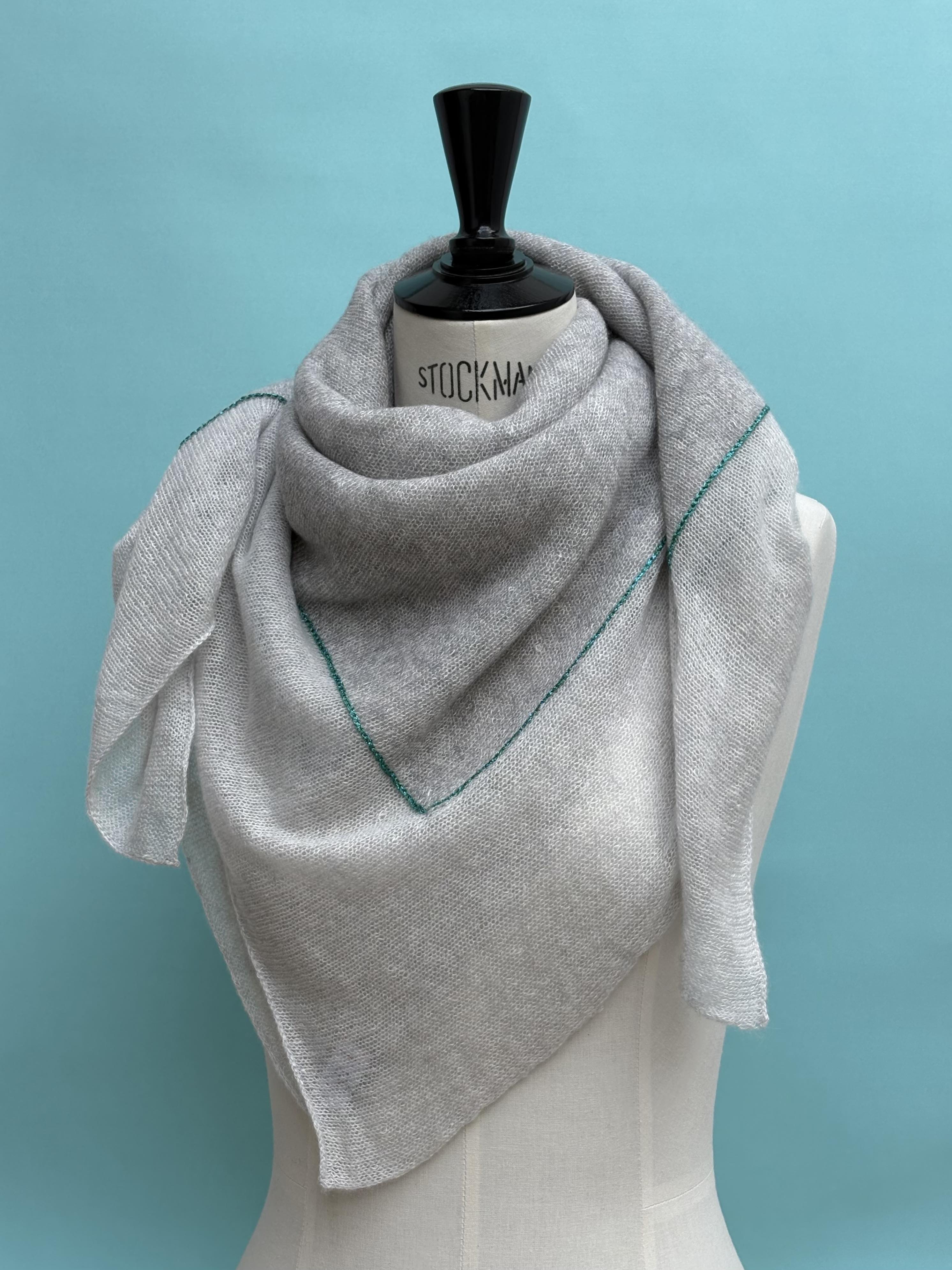Echarpe carré double cachemire et lin gris pâle / gris brume / lurex turquoise - Image 3