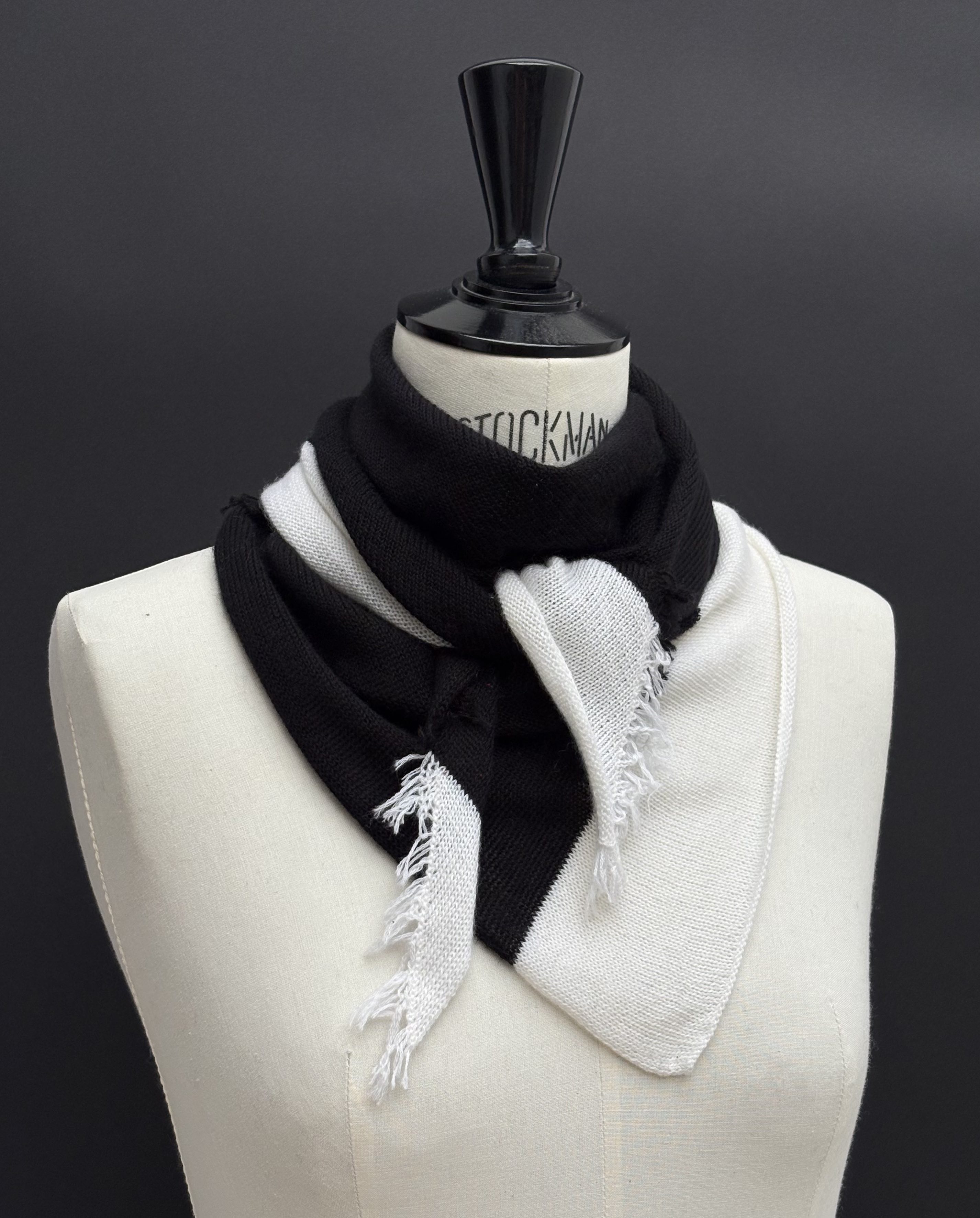 Foulard écharpe cachemire peigné noir / blanc - Image 4