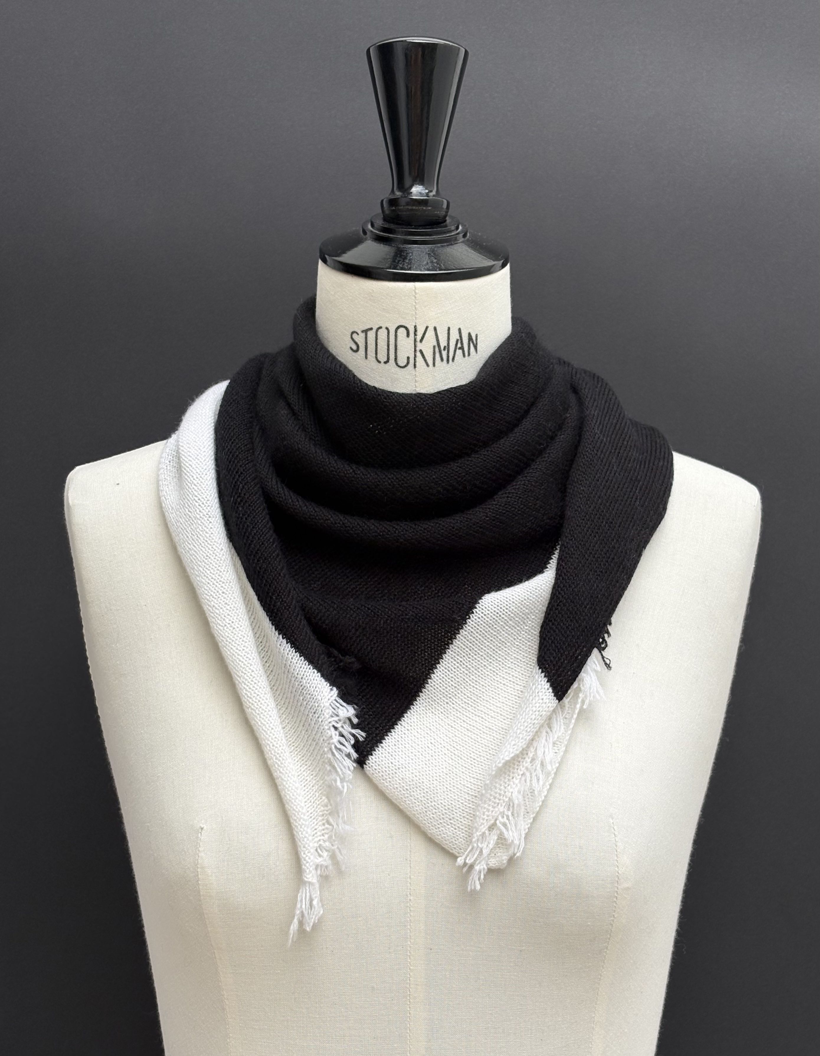 Foulard écharpe cachemire peigné noir / blanc - Image 3