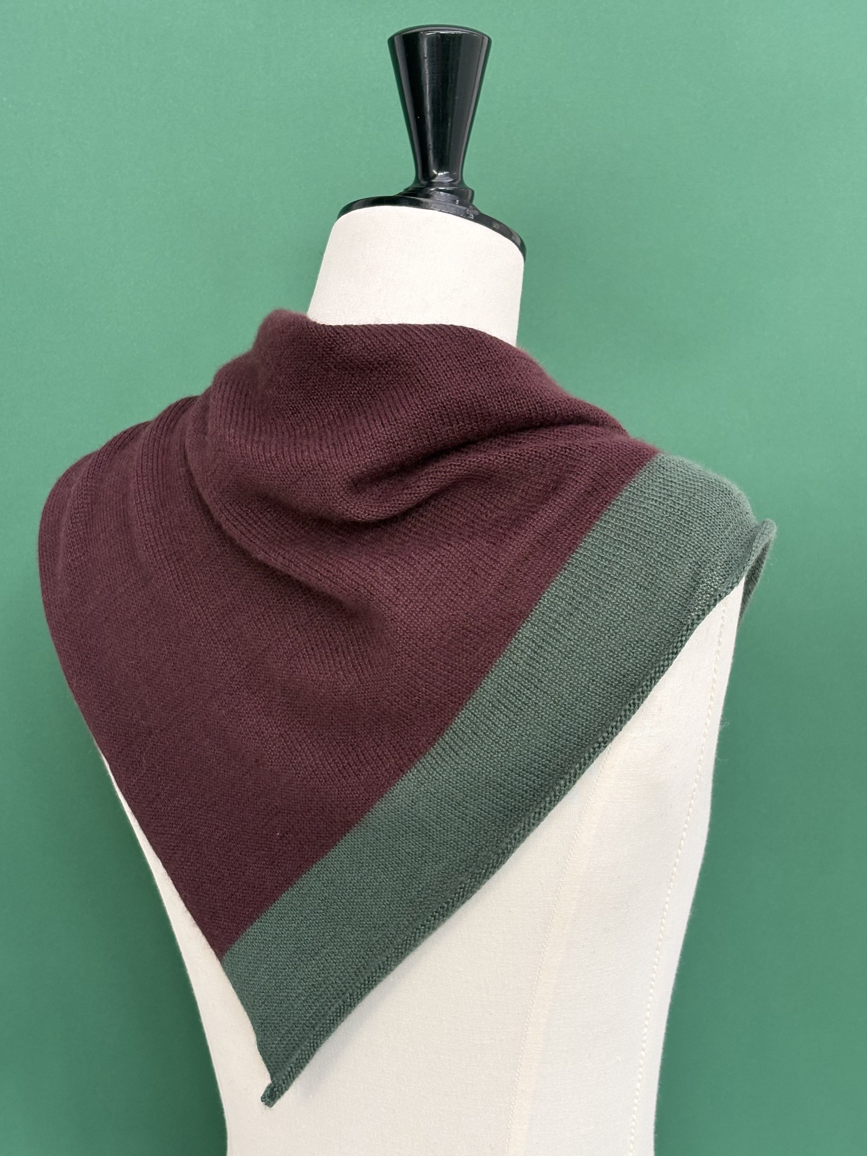Foulard écharpe cachemire peigné bordeaux prune / vert mousse – Image 4