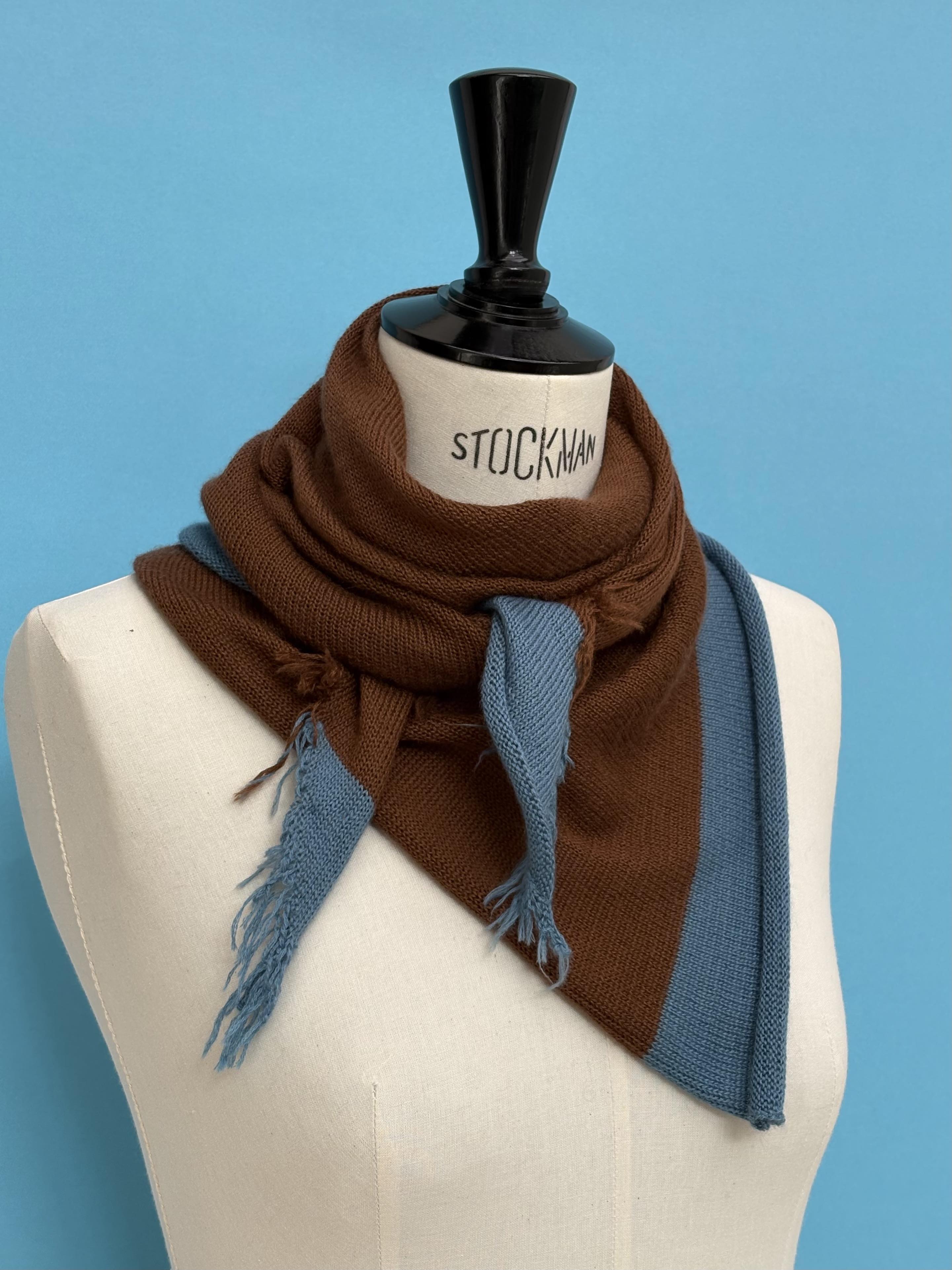Maison Me Oh! : Foulard écharpe cachemire peigné marron chocolat / bleu ardoise - Fabrication artisanale en France - Haut de gamme - Ethique - Pièce unique